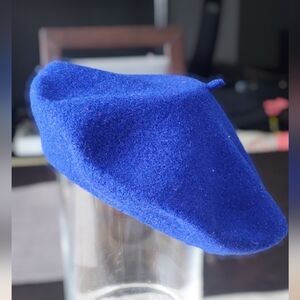 Vintage Parisian Blue Wool Beret Made In Czechoslovakia